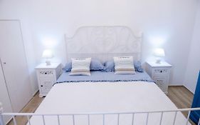 Four Seasons - Summer Home - Estate - Largo Sant' Angelo Numero 7